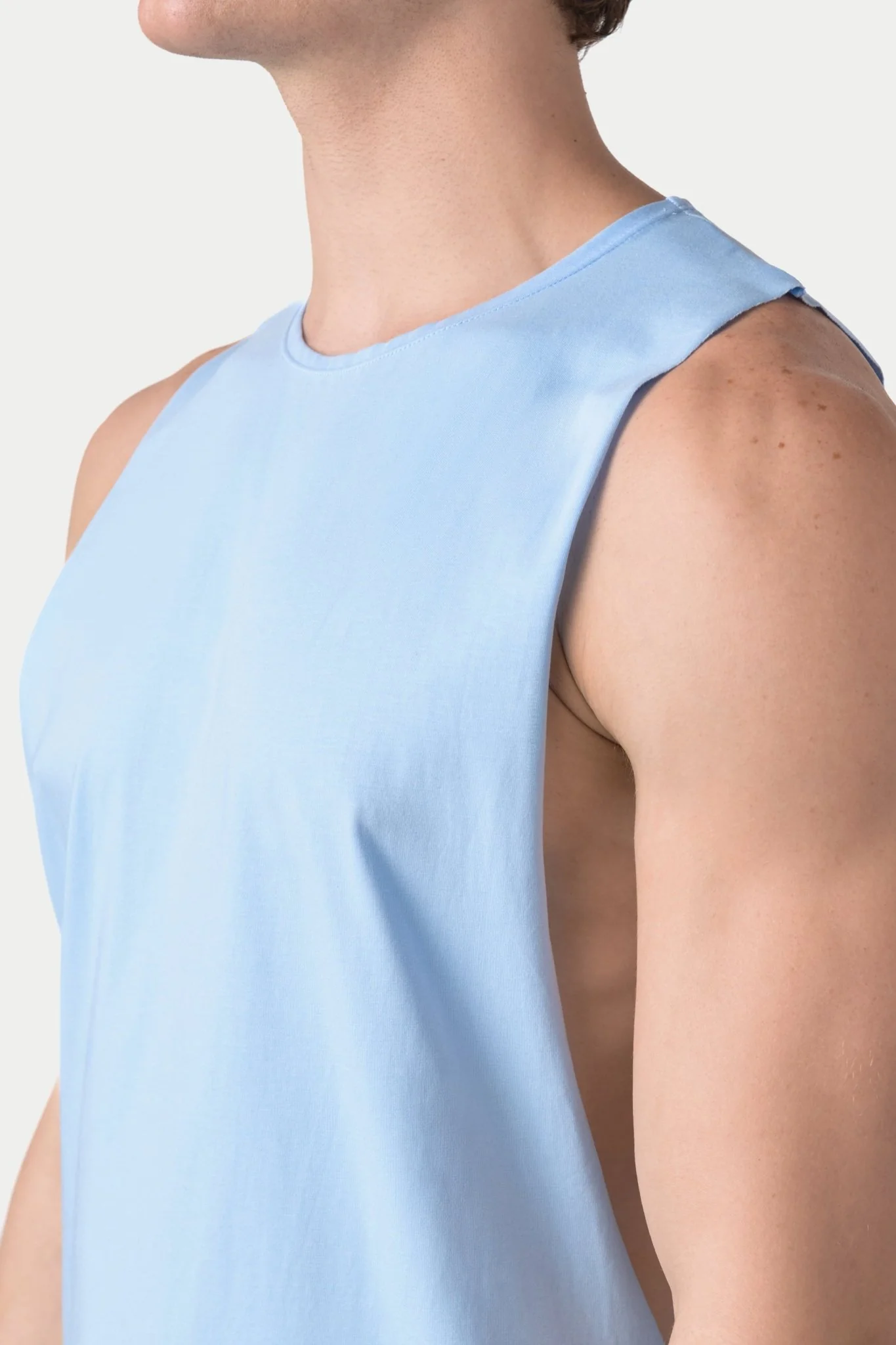 IMPACT Tank - Frost - Image 9